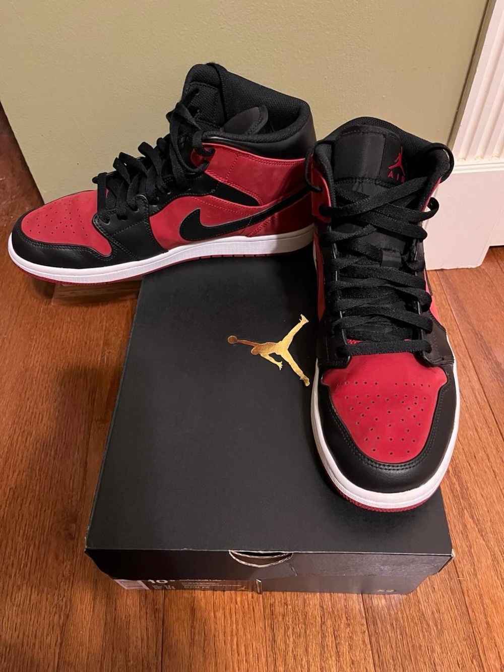 Nike Air Jordan 1 Mid 554724 610 2018 release